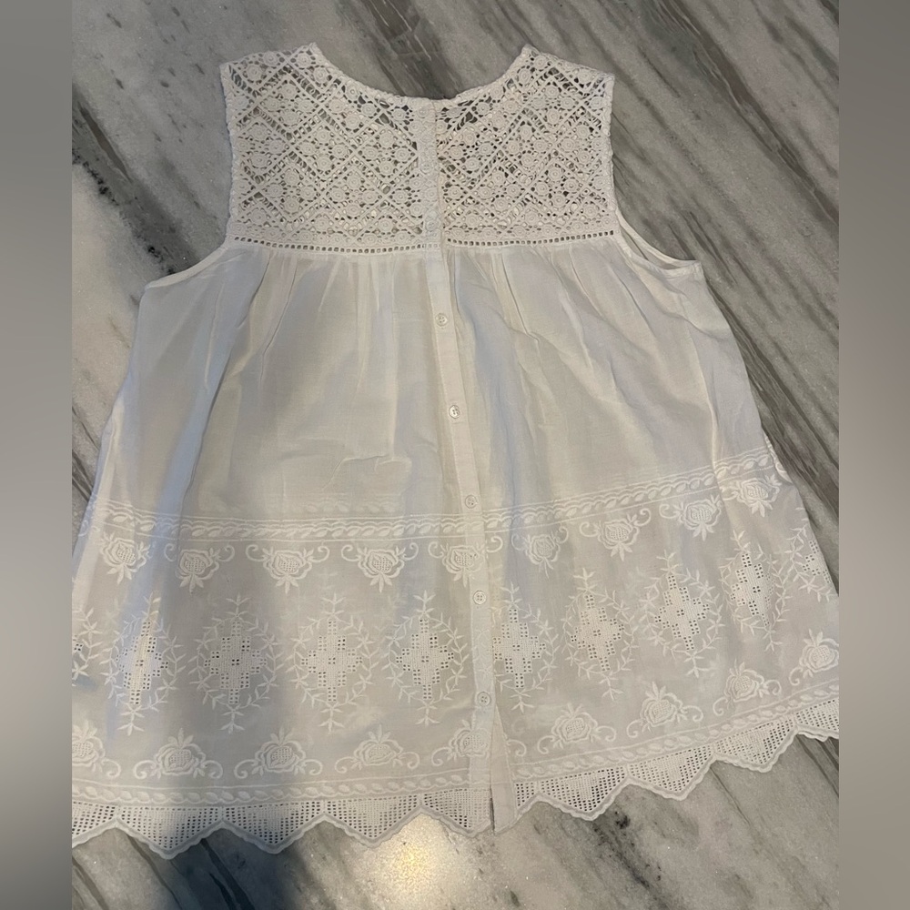 J. McLaughlin Off-White Lace Sleeveless Blouse - Picture 7 of 11